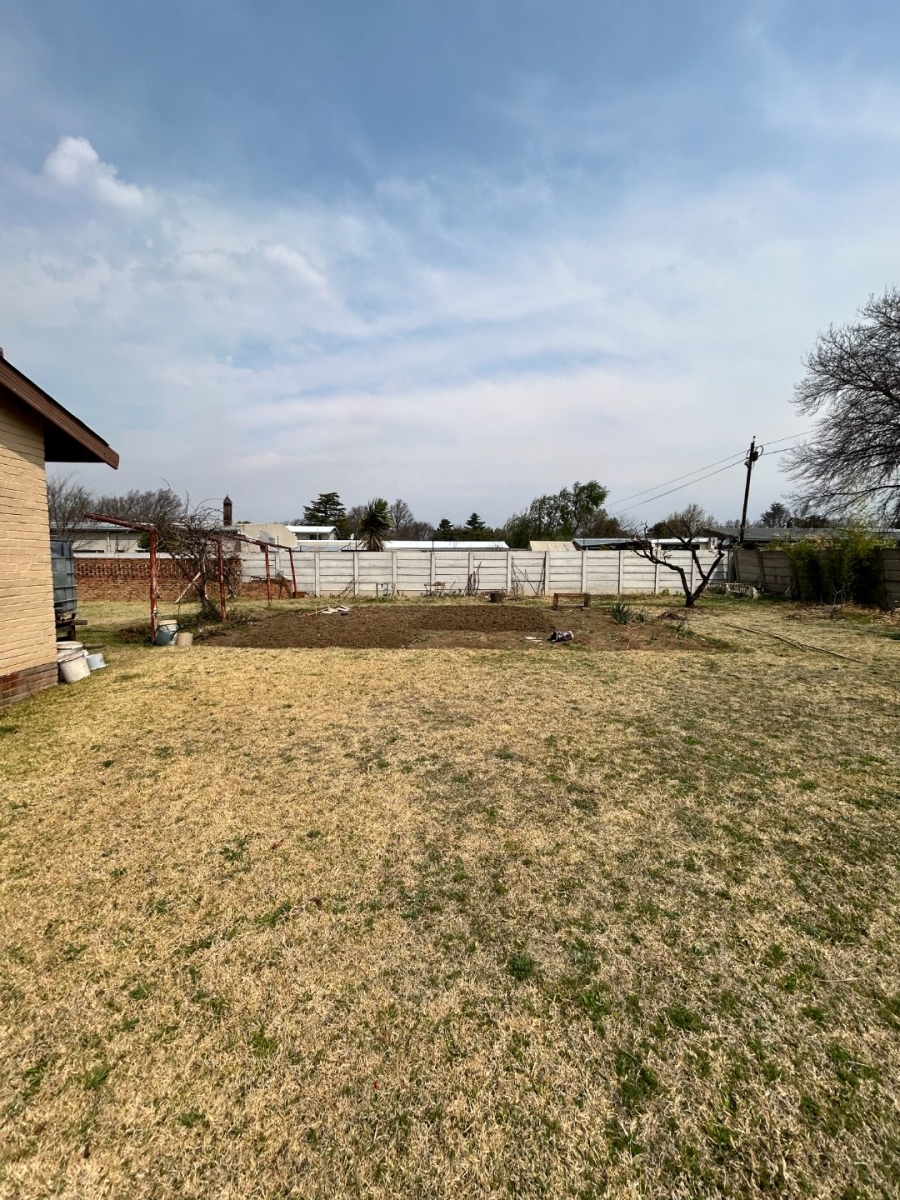 4 Bedroom Property for Sale in Hospitaalheuwel Free State